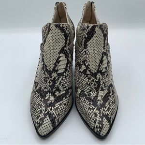 Vince Camuto Lavena snake skin bootie with heel size 7M 37 1/2